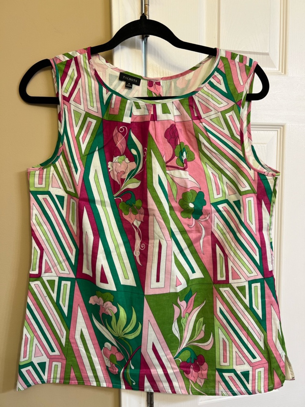 Talbots Pink Green White Geometric Floral Sleeveless Top, Size 8, Excellent cond
